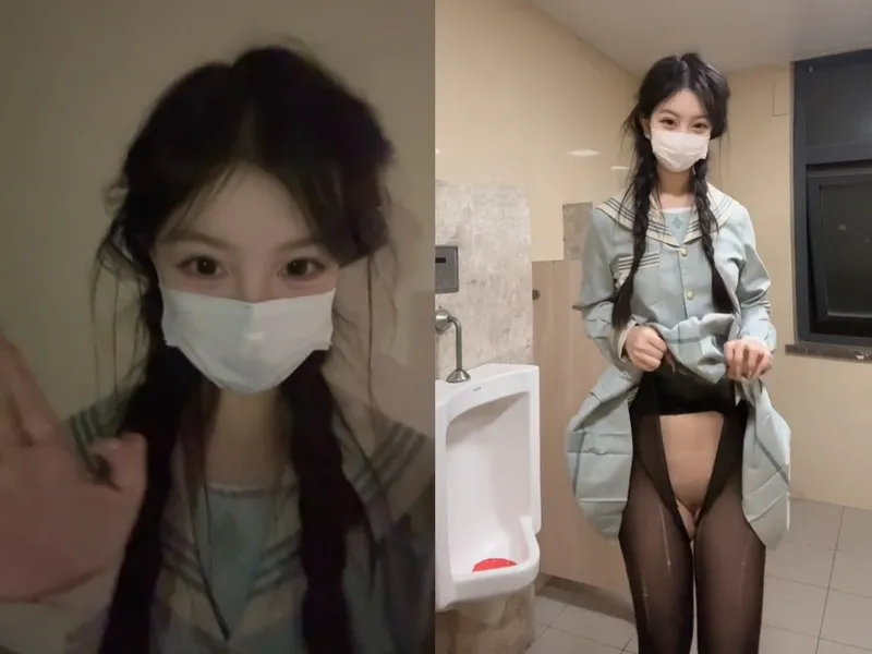 Tình nhân sinh viên cấp 3 live tự sướng trong nhà vệ sinh nam p2